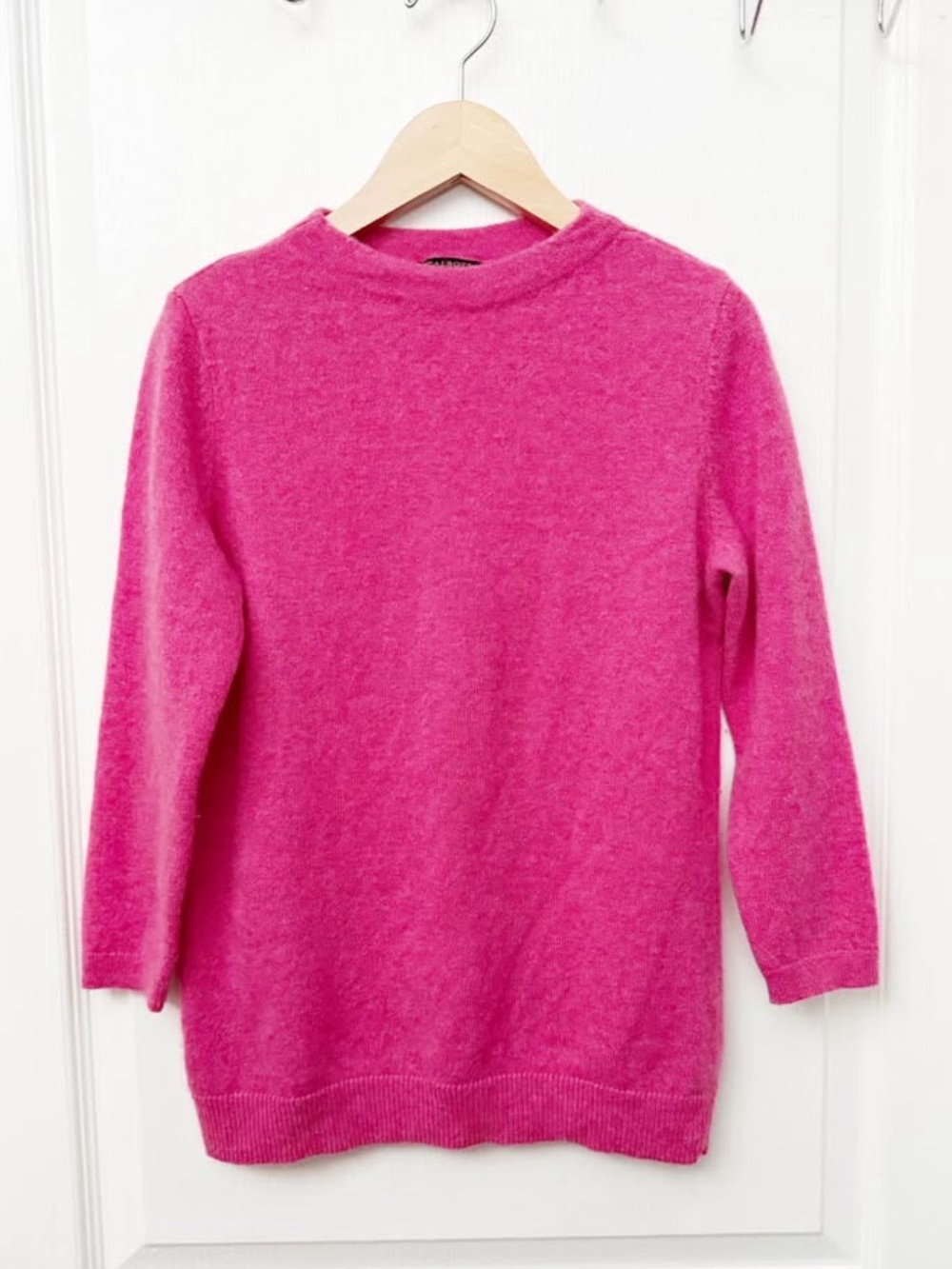 100% Cashmere Classic ‘Audrey’ Pink Sweater EUC - Picture 2 of 6